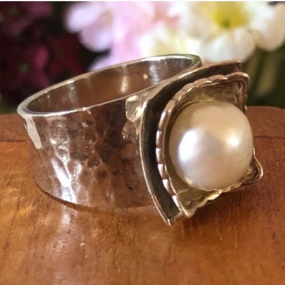 Vintage Silpada Hammered Sterling Freshwater Pearl Ring Size 5 1/2
